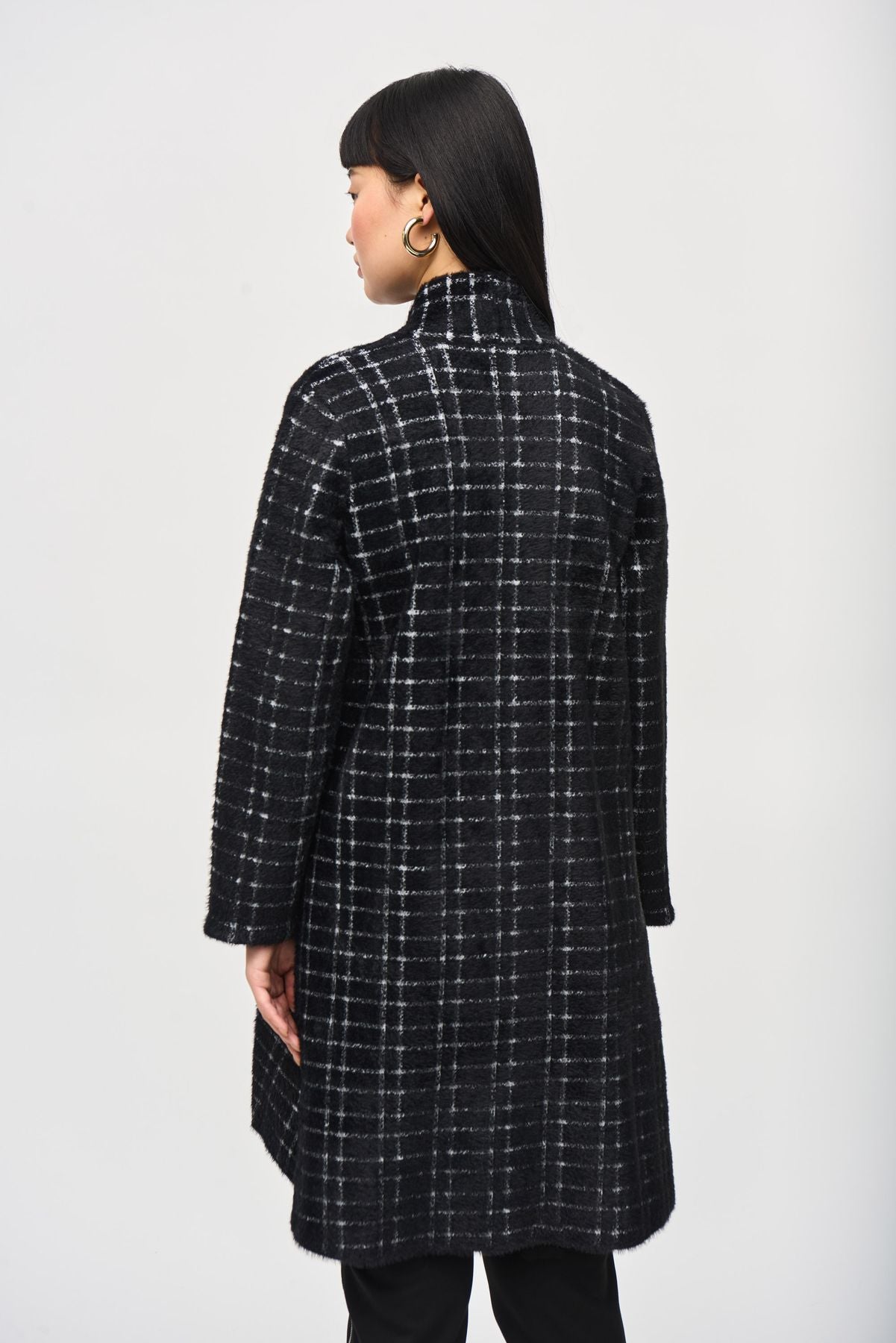 243924 Cappotto in filato di piuma tartan